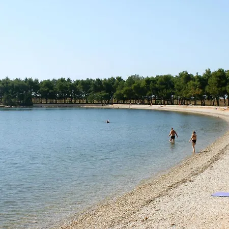 With A Parking Space Novigrad - 7049 Apartman Novigrad Istria
